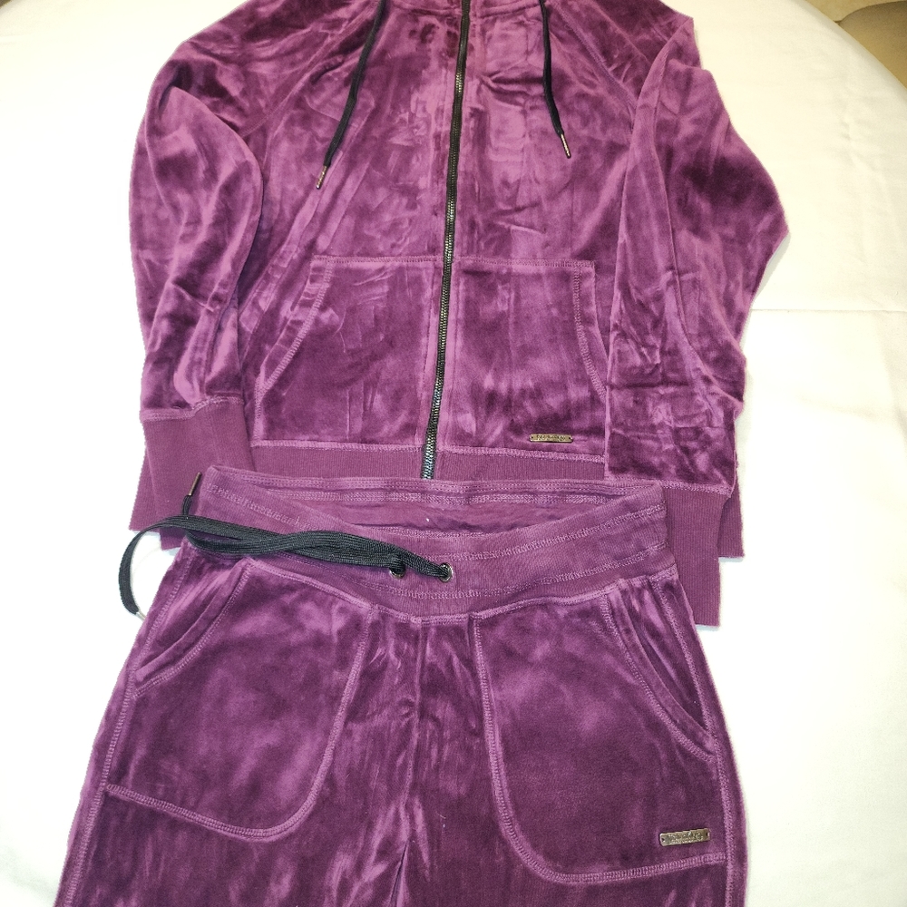 NWOT CALVIN KLEIN SET